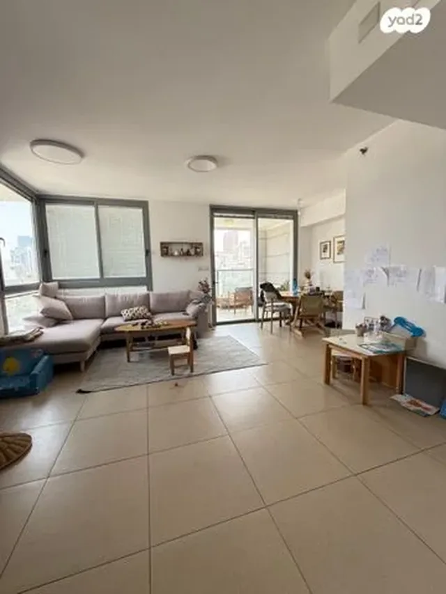 מורדי הגטאות 2, רמת גן