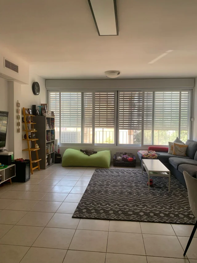 שדרות ירושלים 95, רמת גן