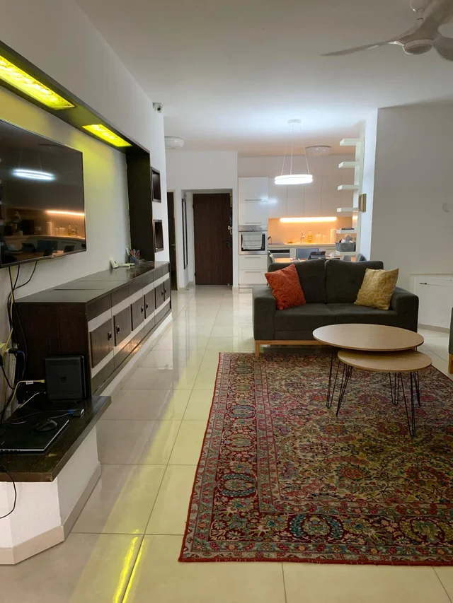 הל"ה 60, גבעתיים